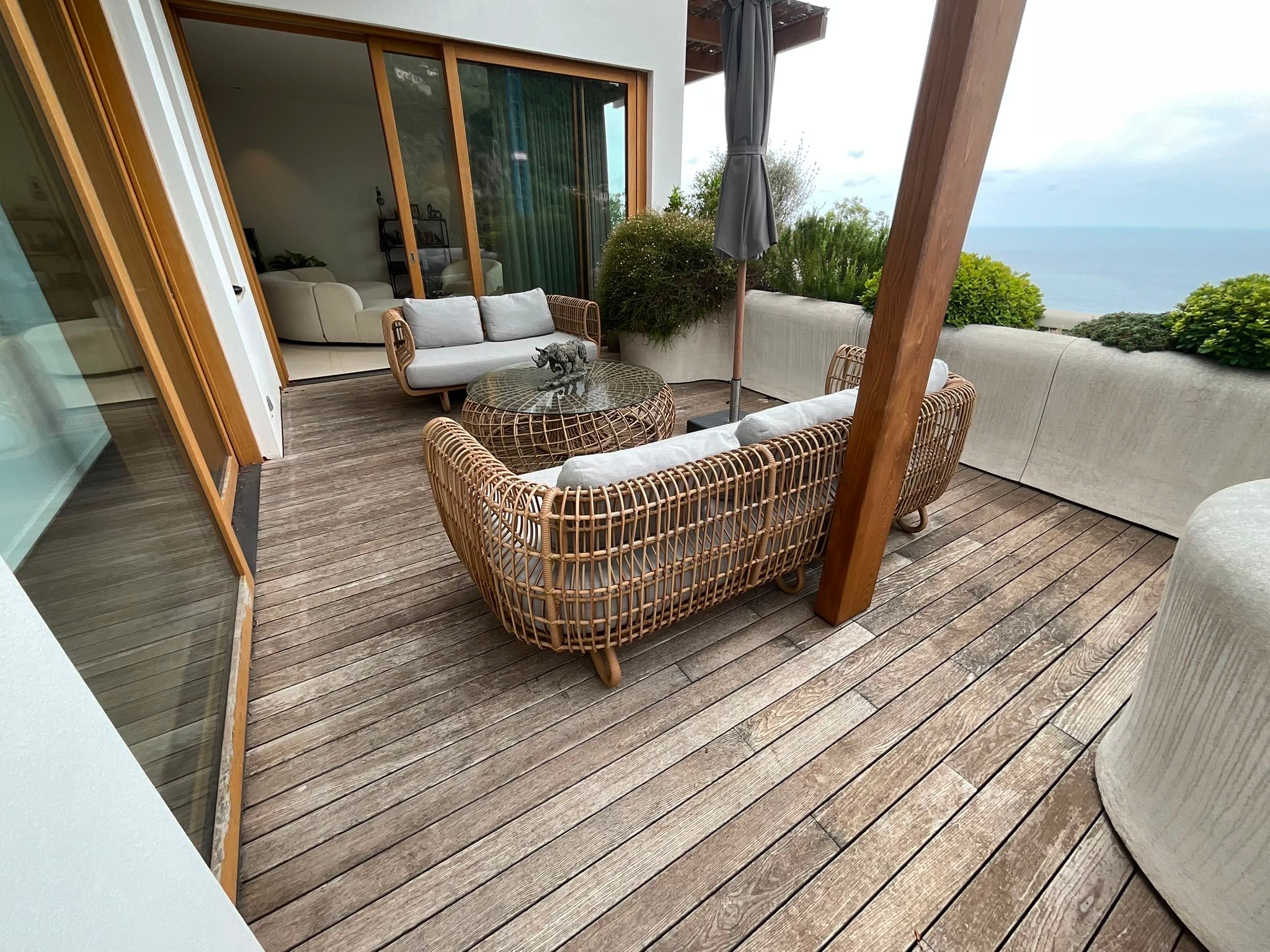 Ocean Large 3-Seater Outdoor Sofa