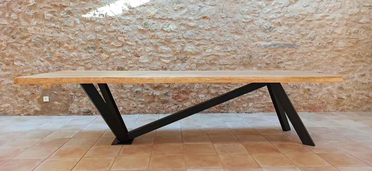 GP Design solid oak dining table, 300 cm long, showcasing a unique, handcrafted design with a smooth wood finish.