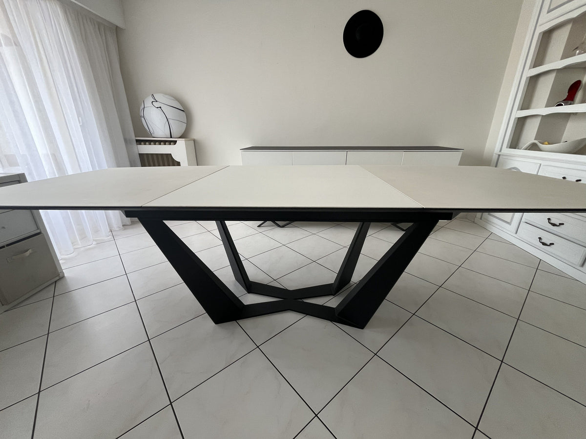 Mobilier de France Extending Ceramic Dining Table in Artic White