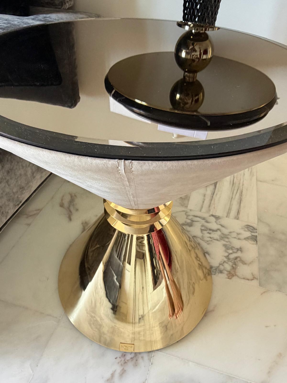 Longhi “Angie” Side Table by Giuseppe Viganò