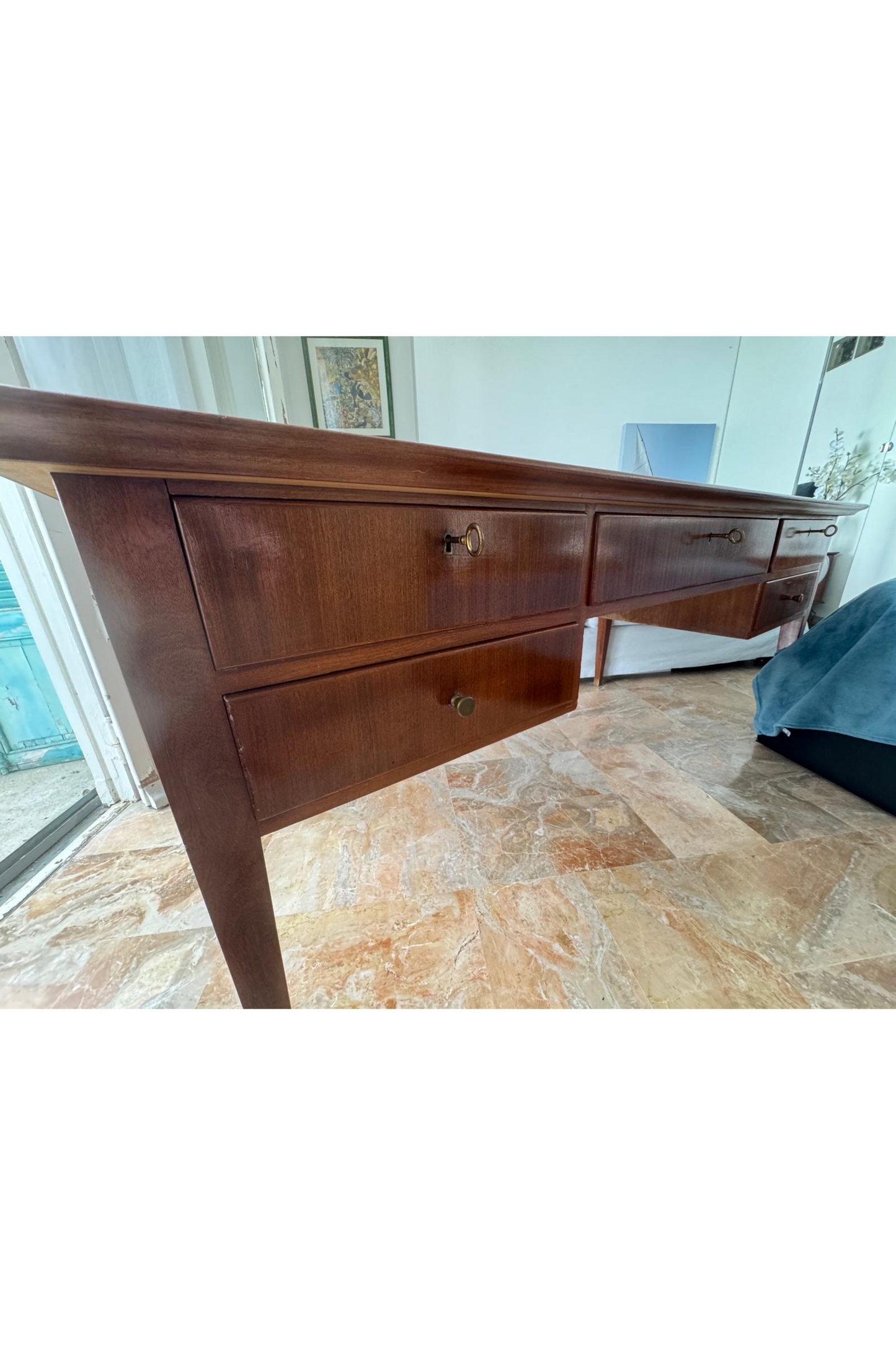 Dark rosewood chest of drawers