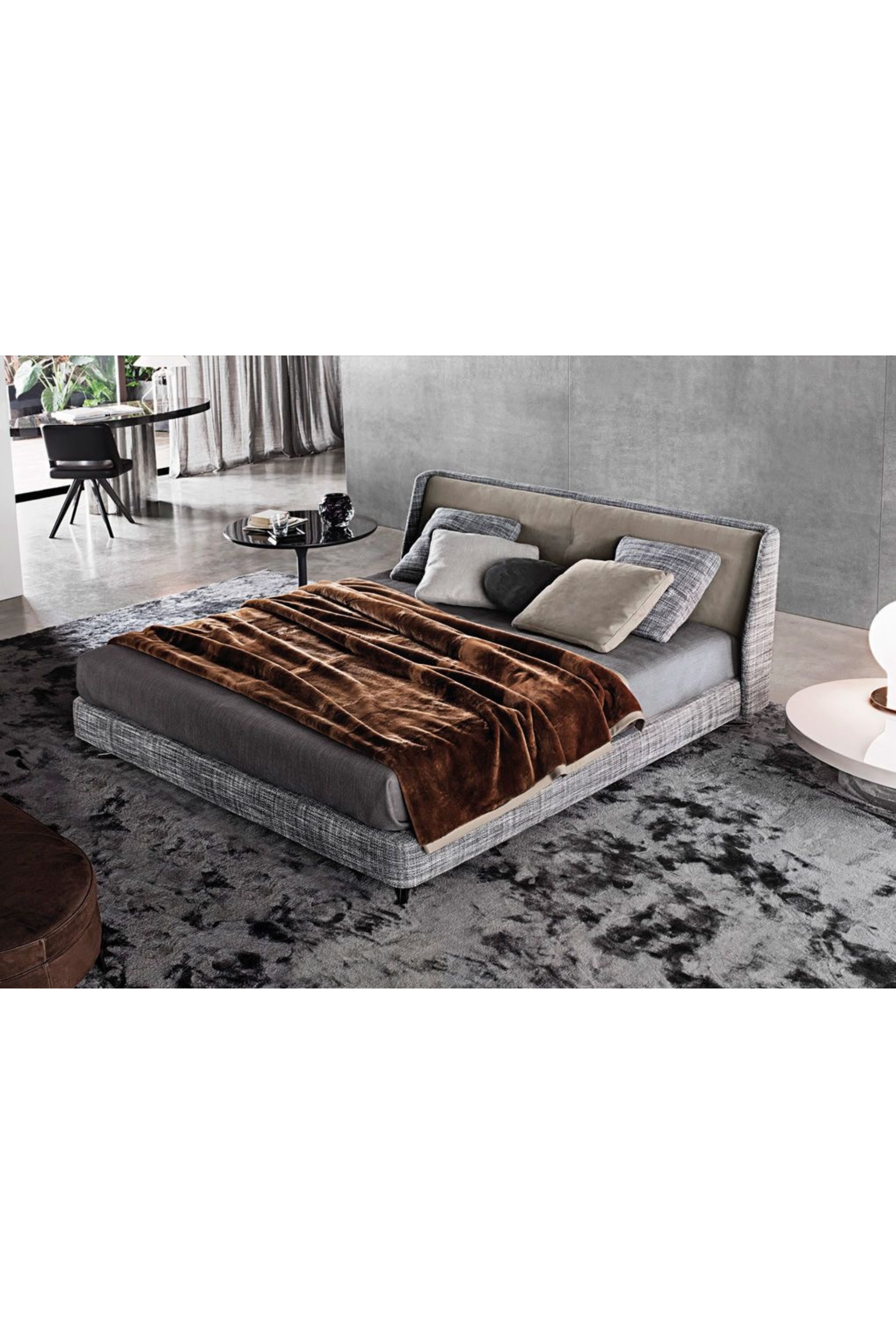Minotti Spencer Bed with Mattress (180 x 200 cm)