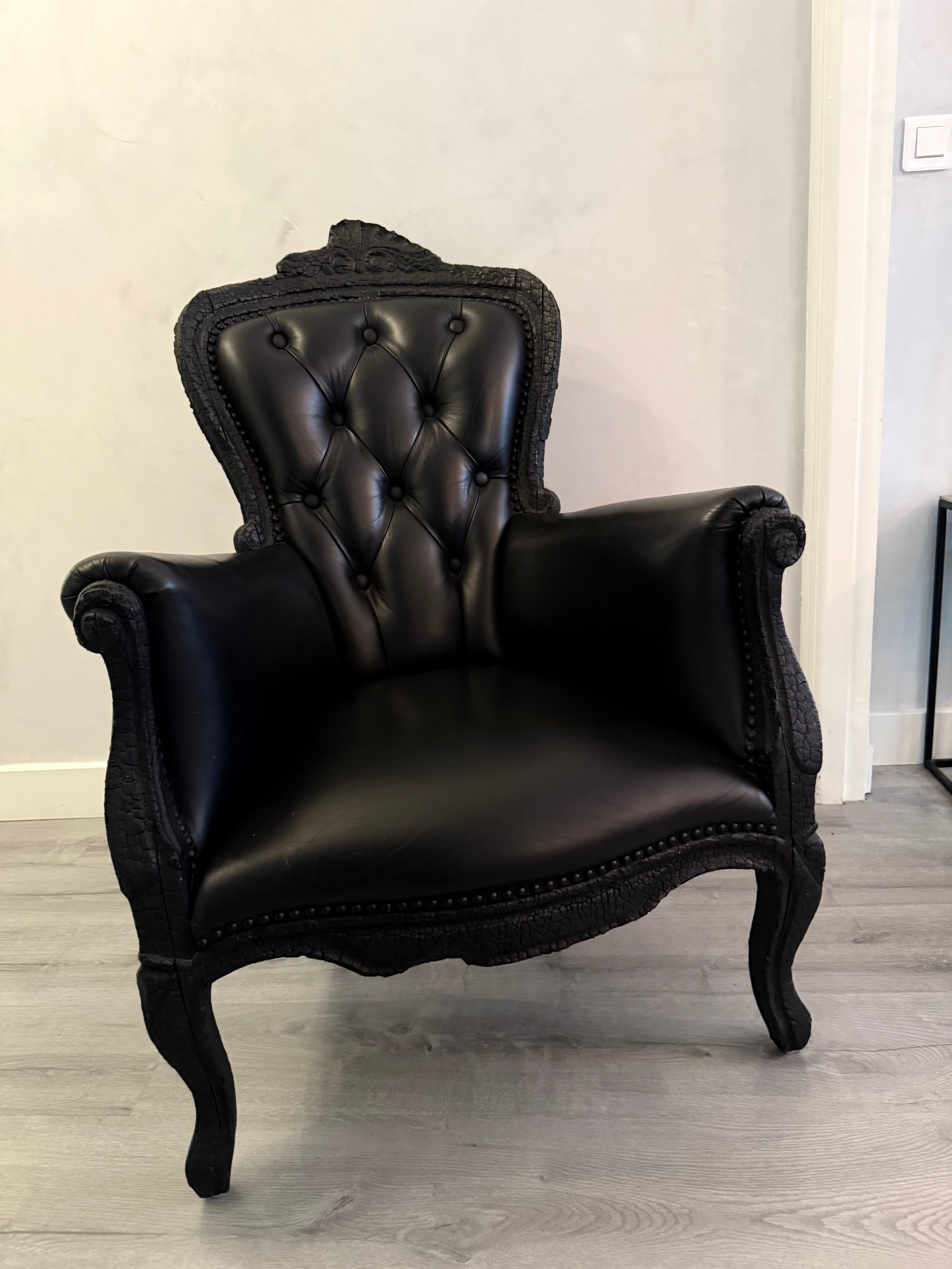 Fauteuil en cuir d'occasion à vendre à Monaco / Nice / Cannes / Antibes