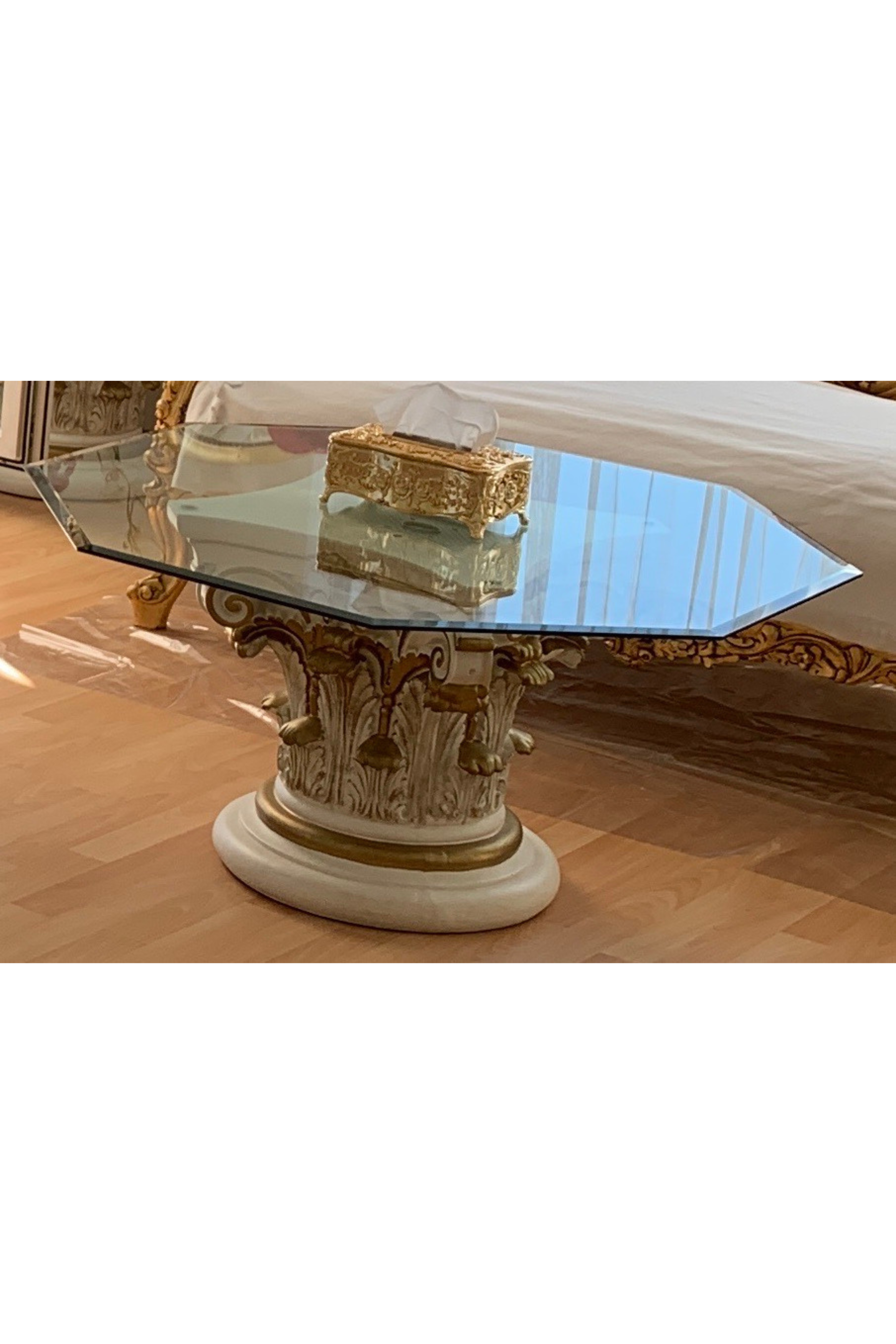 Elegant Octagonal Glass Coffee Table - Meubles Monaco