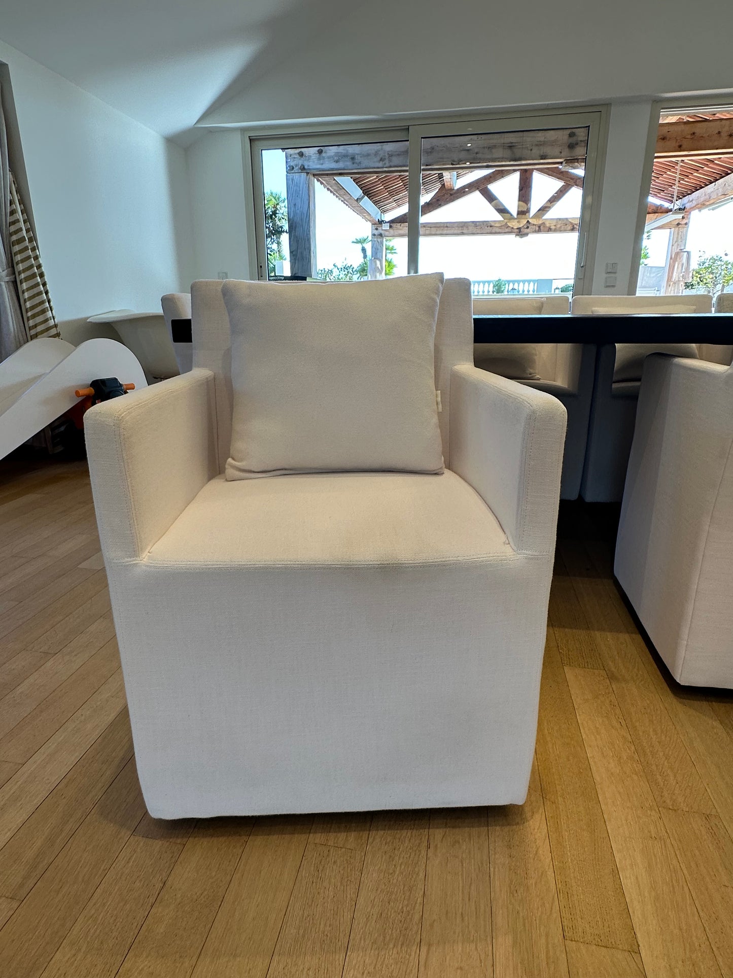 Dining Table and Chairs From Restoration Hardware