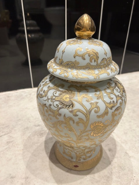 Decorative Porcelain Vase – Hand-Gilded with Jewel Motifs - Meubles Monaco