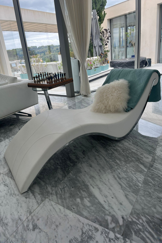Sculptural White Leather Chaise Longue with Chrome Base