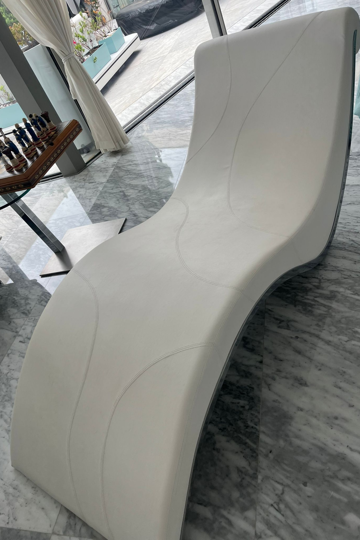 Sculptural White Leather Chaise Longue with Chrome Base