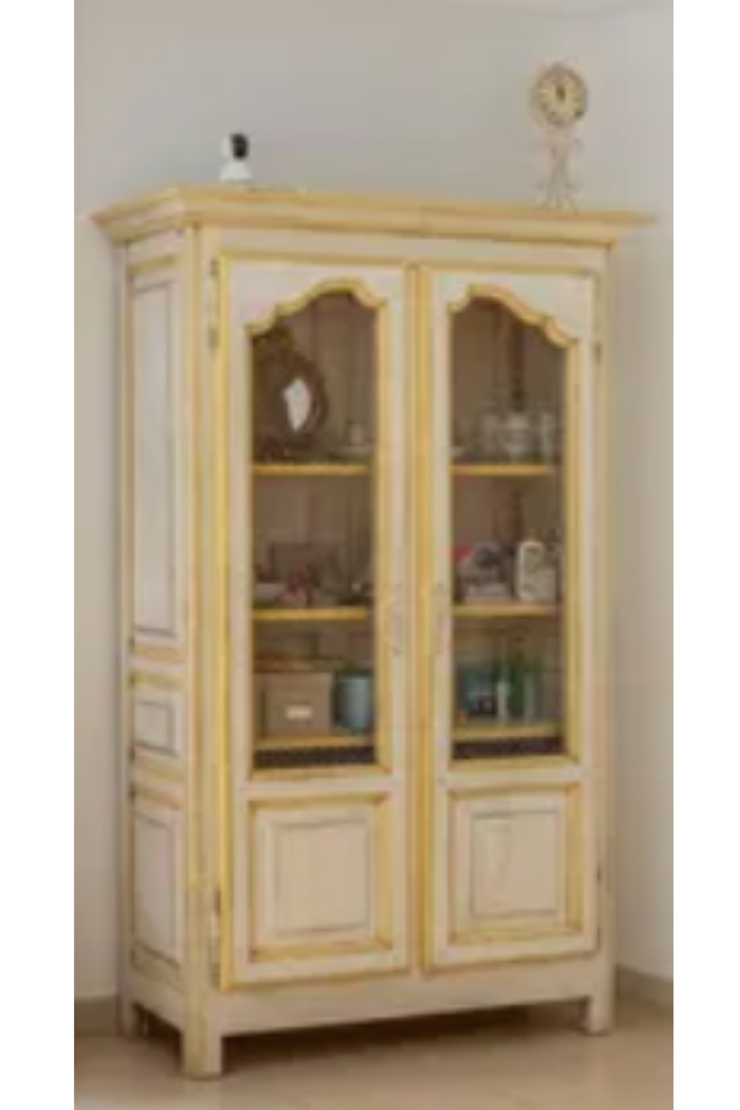 Shabby-Chic / Provençal Style Display Cabinet - Meubles Monaco