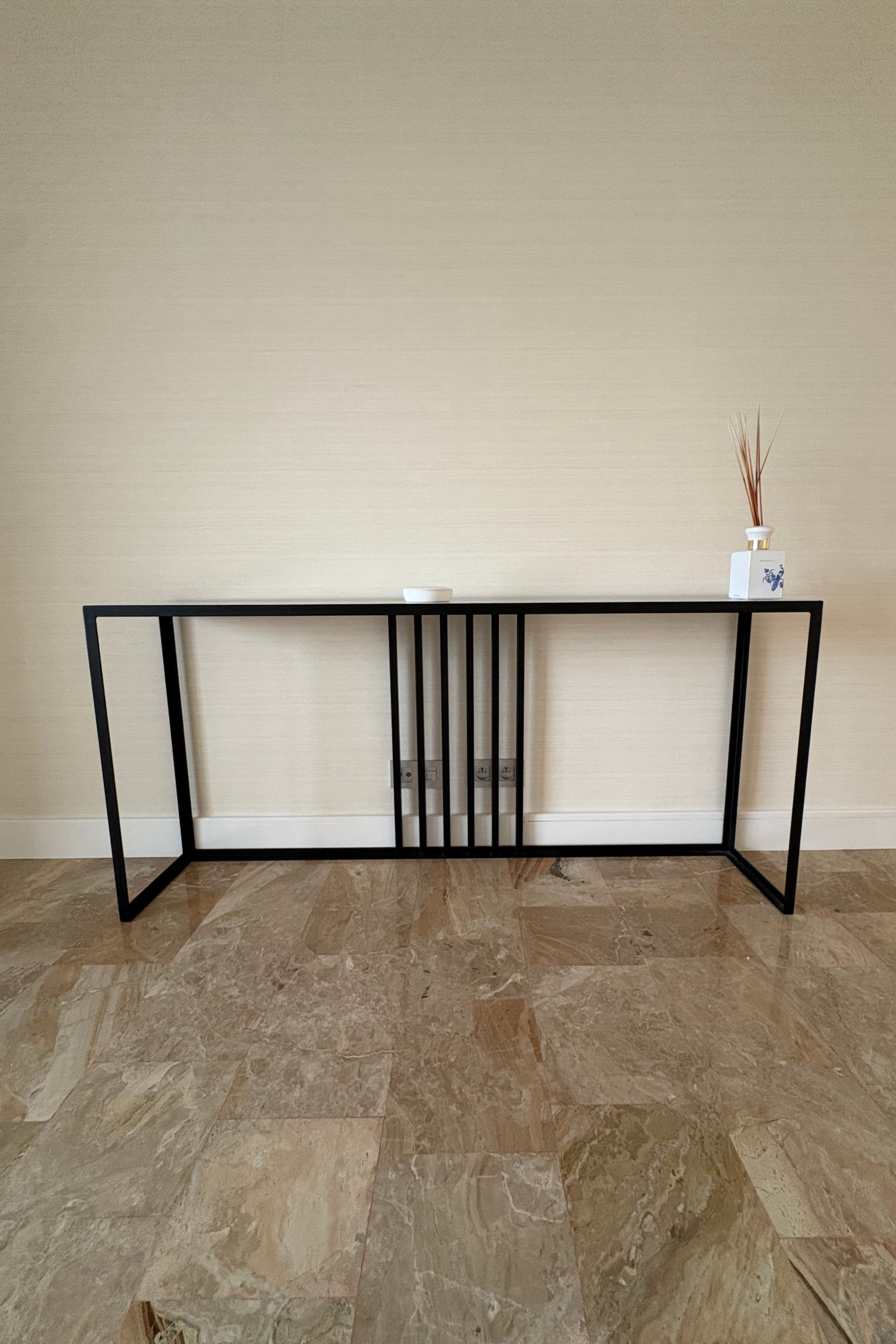 Mobile TV in Marmo Dilectus Design