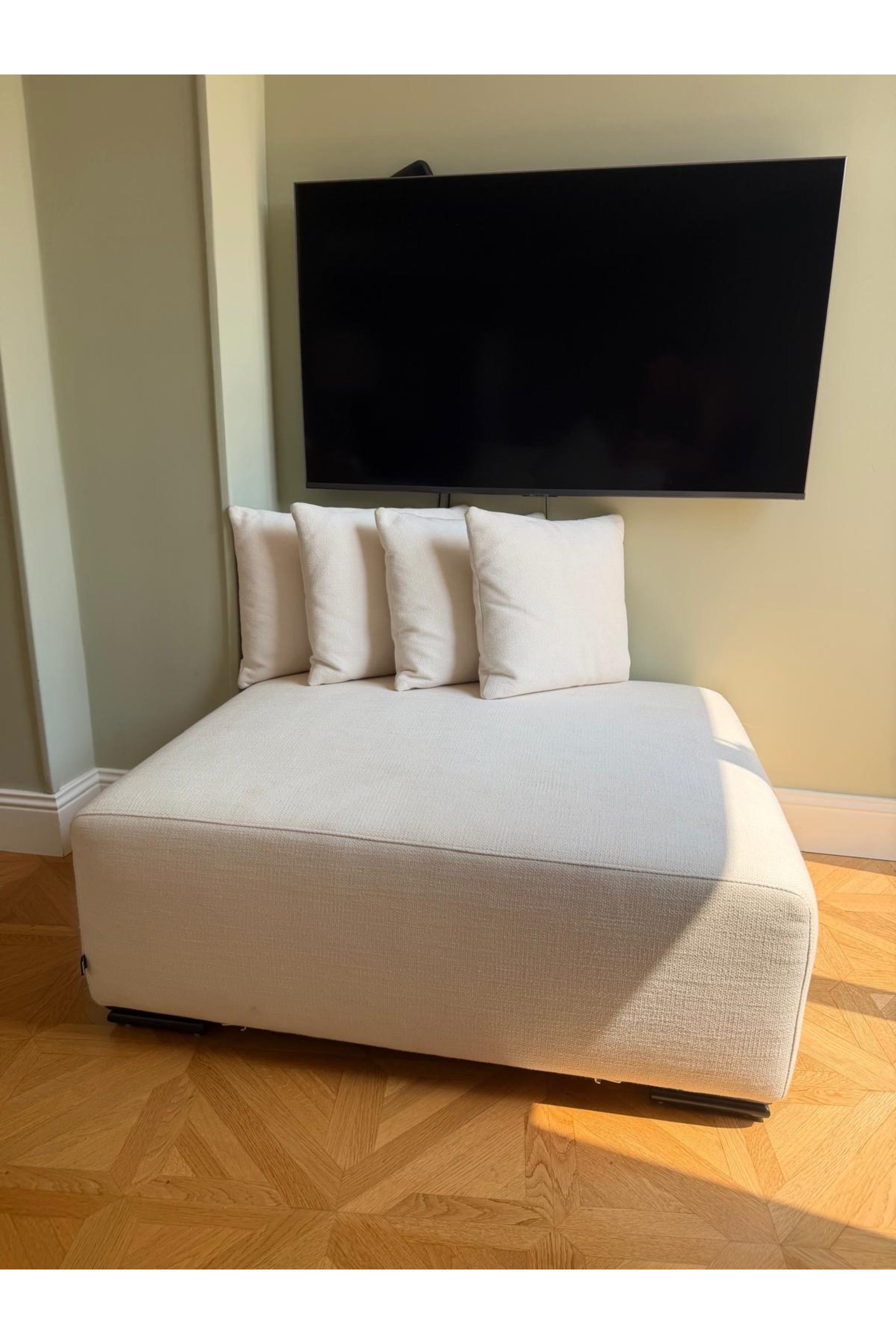 Eichholtz Clifford Ottoman in Avalon White