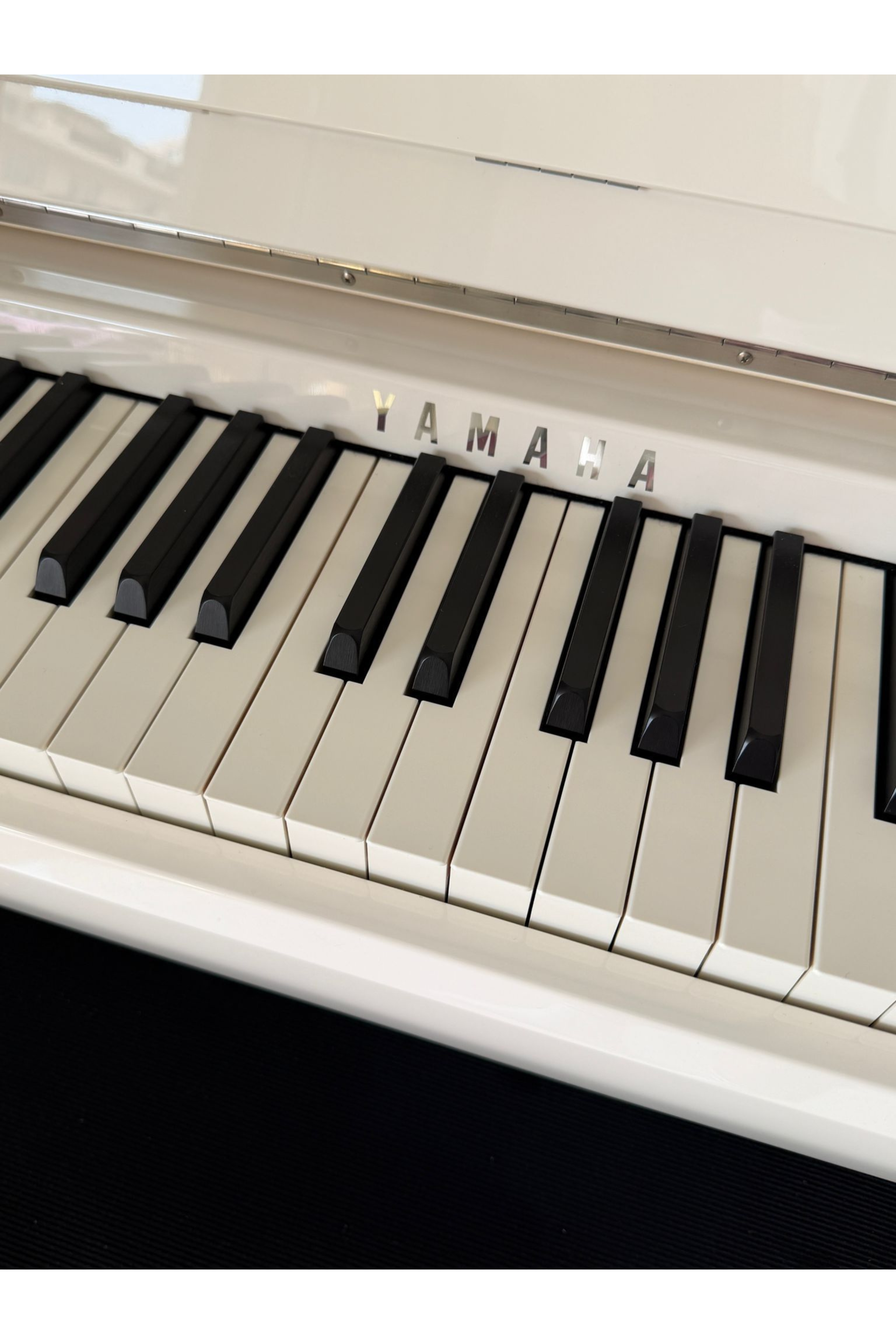 Yamaha Clavinova CLP-685 Digital Piano