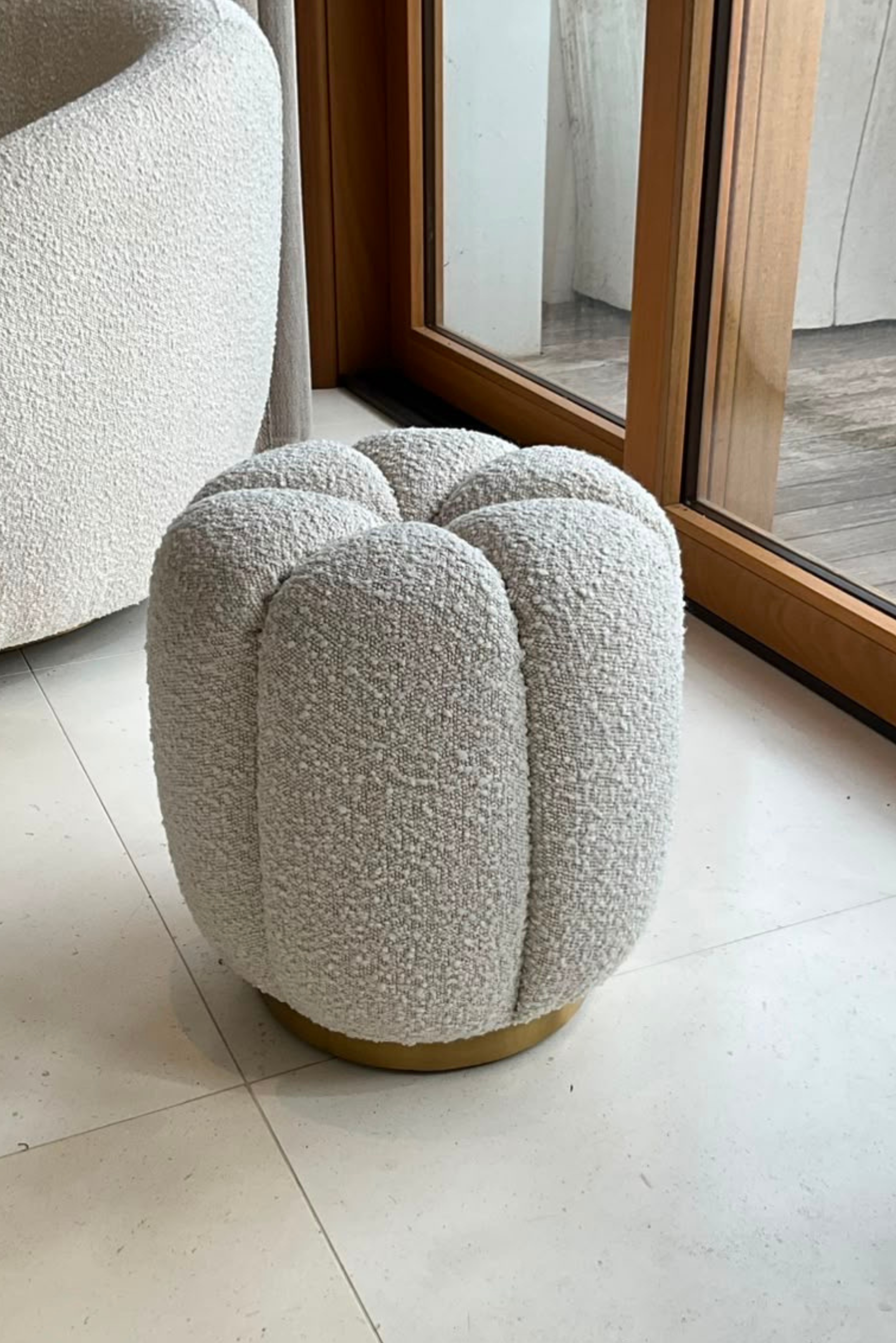 Tabouret Eichholtz Orchanic Bouclé