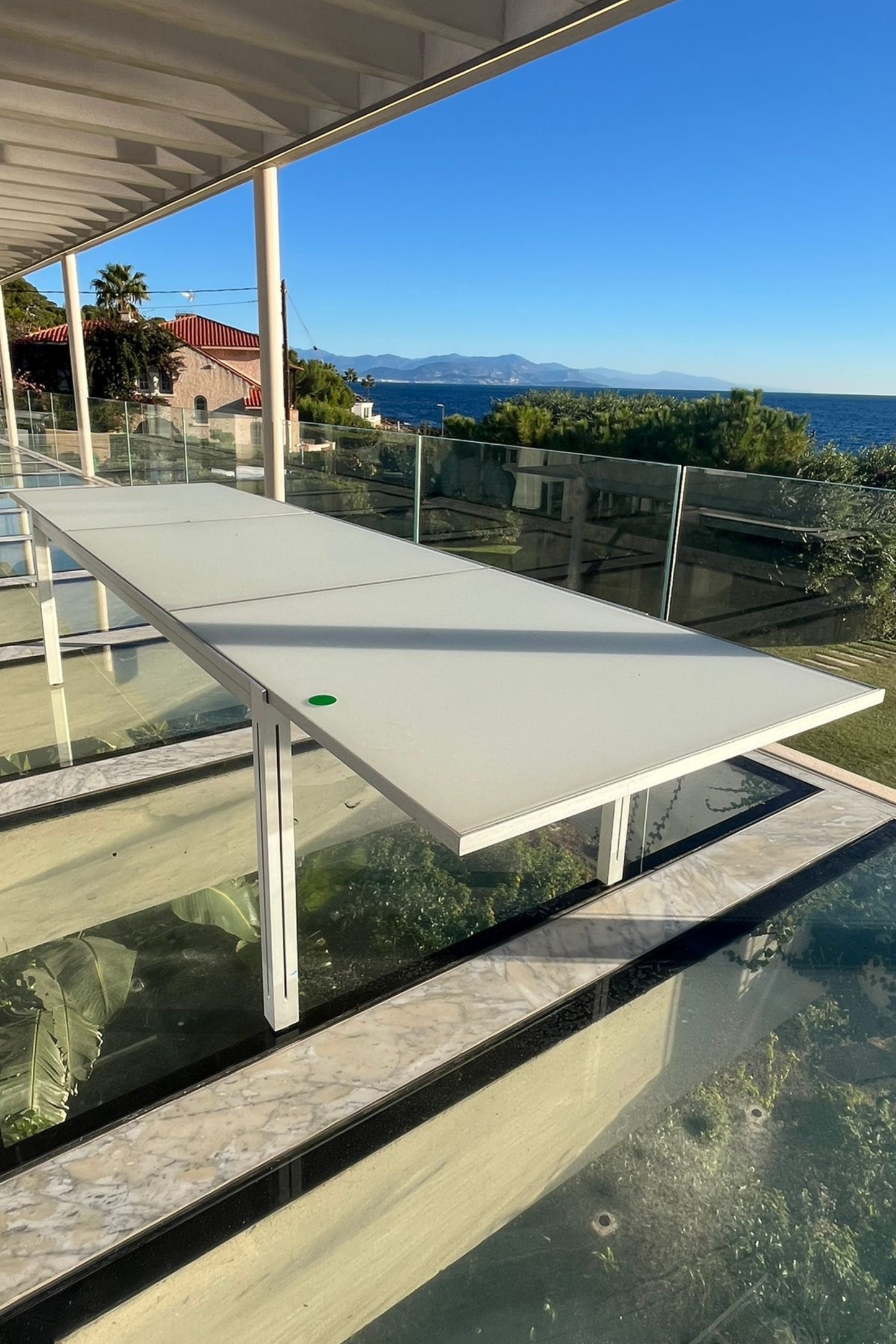 Glass Outdoor Extendable Dining Table
