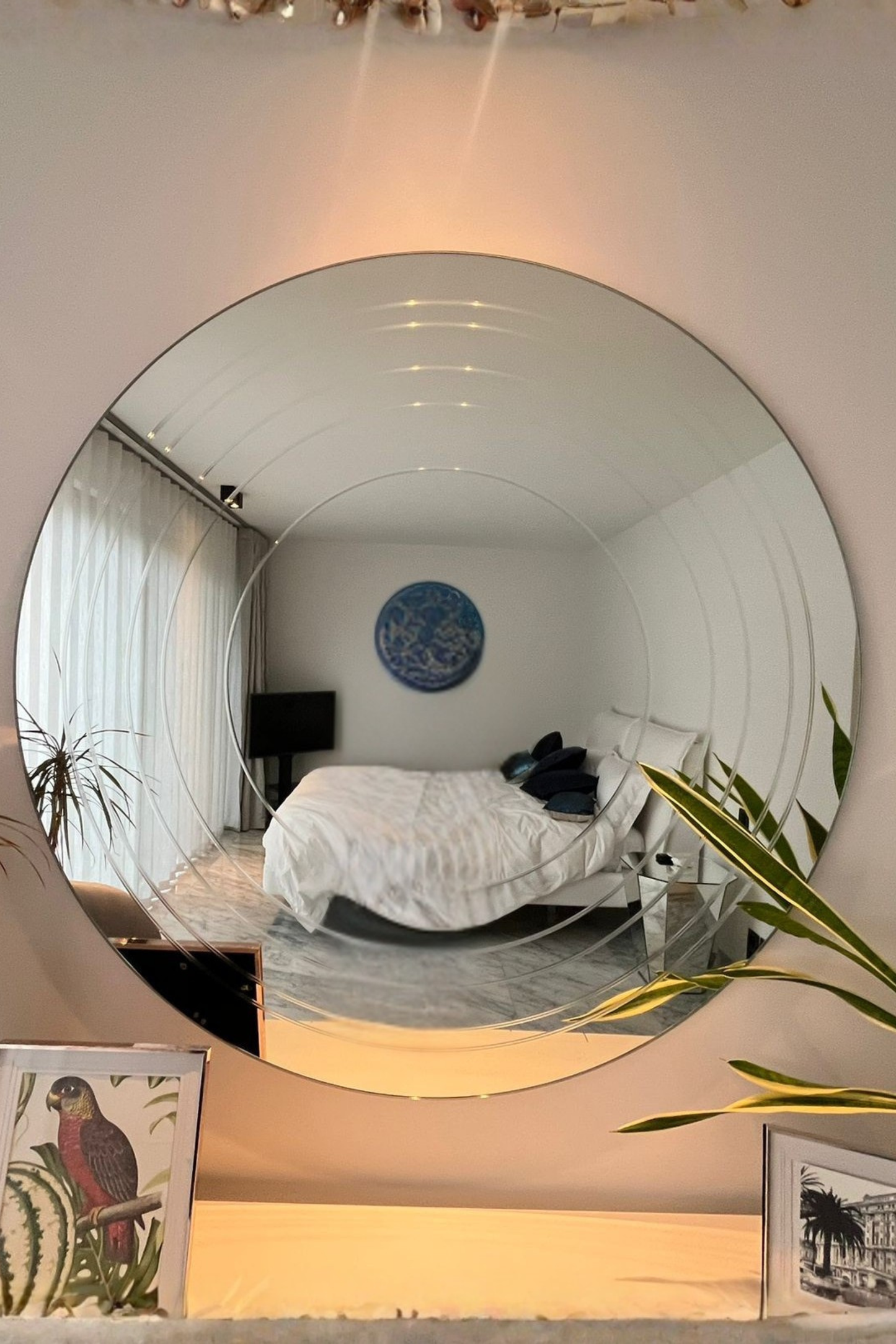 Round Mirror