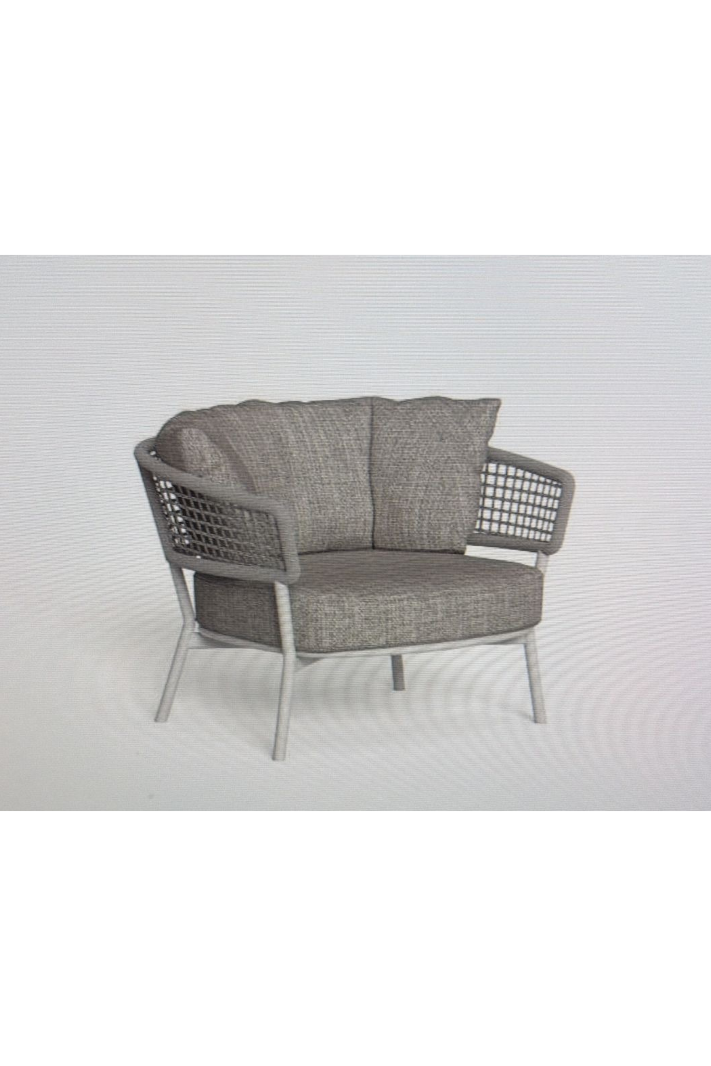 Melanie Gouchon Talenti Moon Alu outdoor lounge set with sofa, armchair, and coffee table in a modern outdoor patio setting