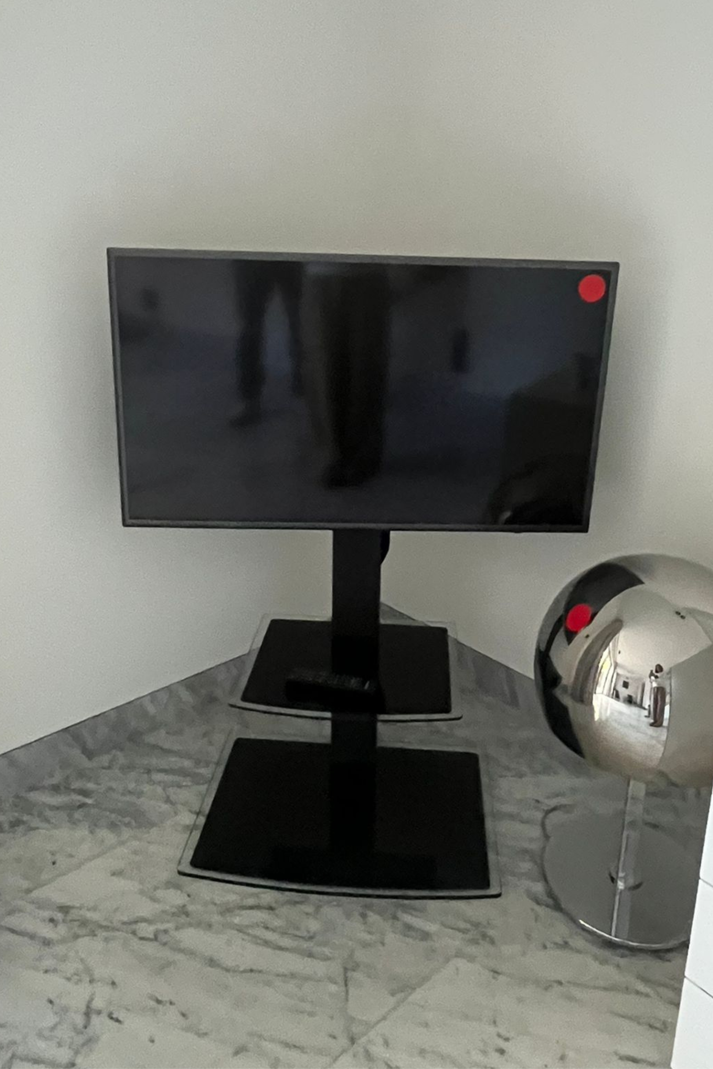 Samsung TVs with Stands