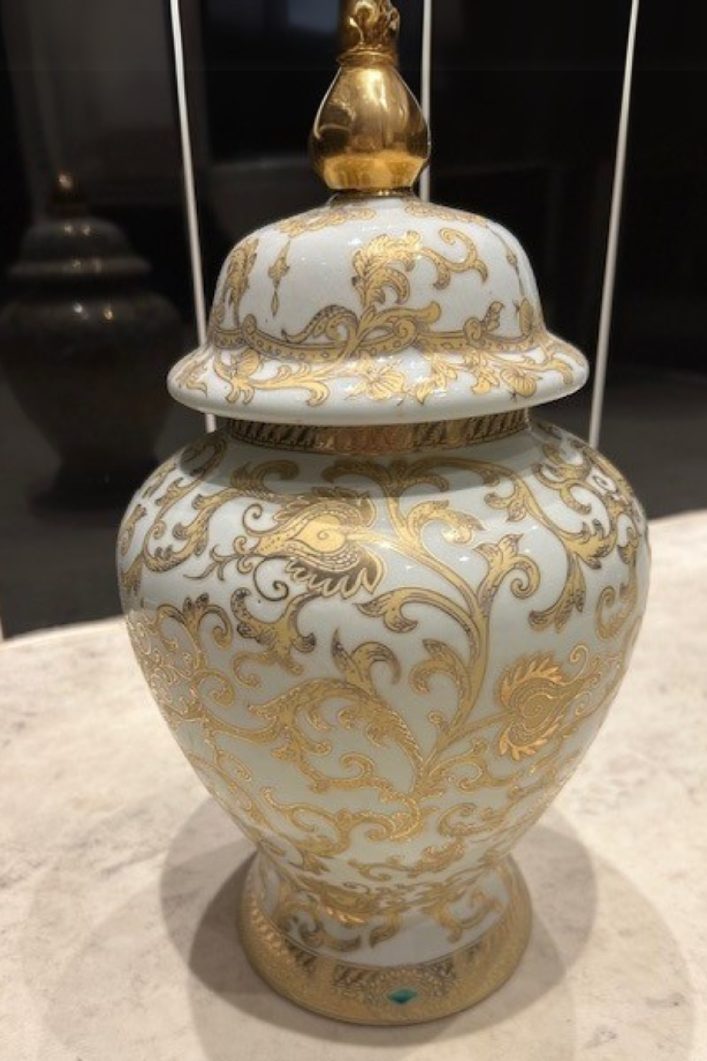 Decorative Porcelain Vase – Hand-Gilded with Jewel Motifs - Meubles Monaco
