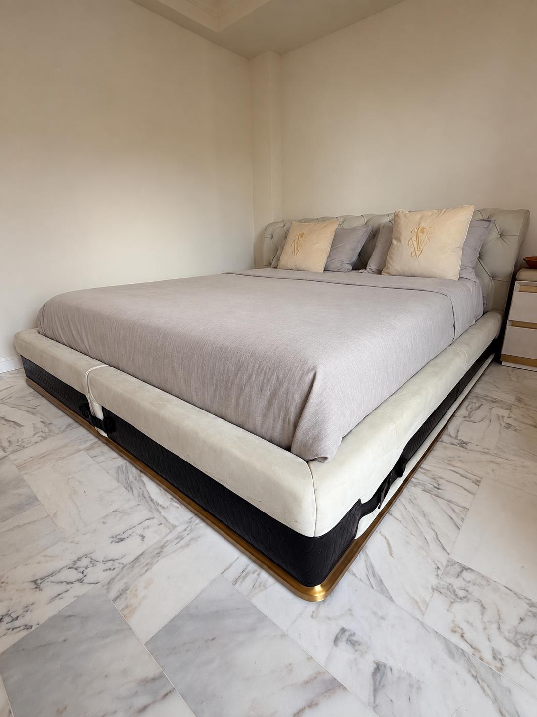 Visionnaire by Eleonore Cavalli King Size Bed in Cream Alcantara, Leather & Bronze