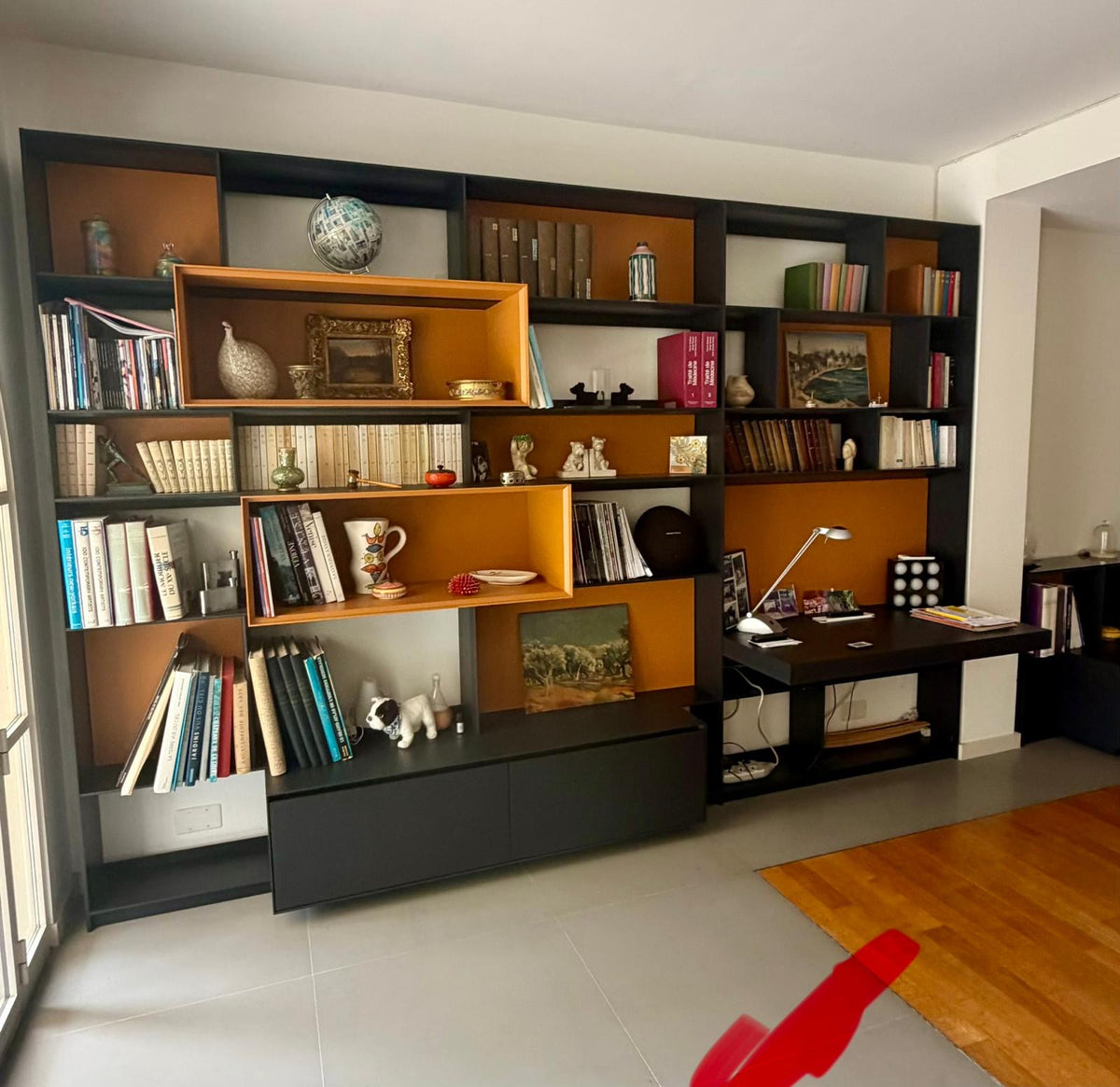 Bibliothèque modulaire et meuble de rangement assorti B&B Italia